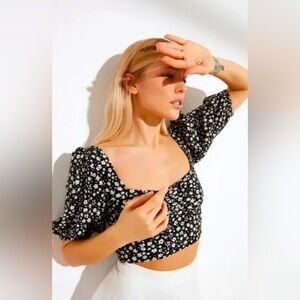 Daisy patterned crop top (M size)